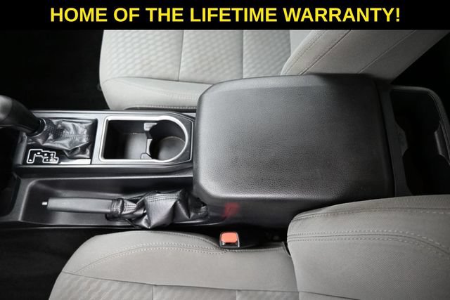 Used 2021 Toyota Tacoma SR AWD/4WD image 29