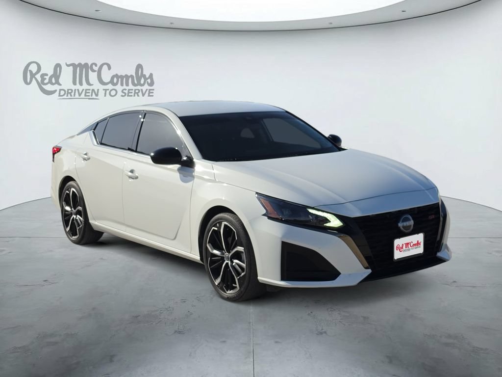 Used 2023 Nissan Altima 2.5 SR FWD image 7