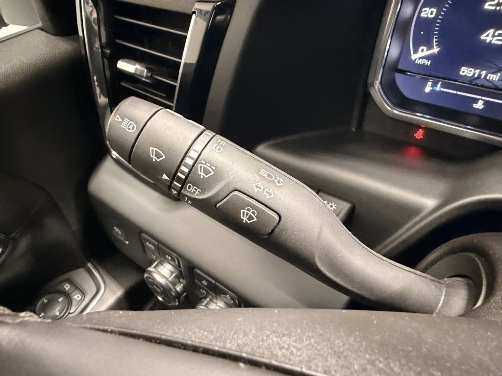 Used 2024 GMC Sierra 3500 Denali w/ Denali Reserve Package image 43