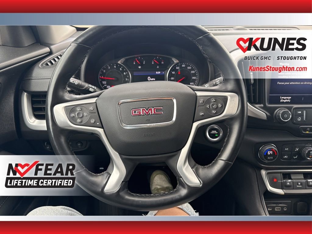 Used 2023 GMC Terrain SLT image 24