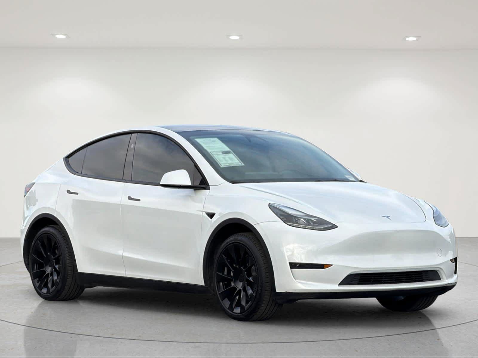 Used 2024 Tesla Model Y 2WD image 7