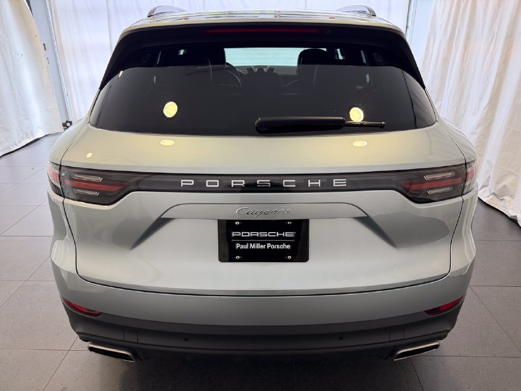Certified 2023 Porsche Cayenne AWD/4WD image 8