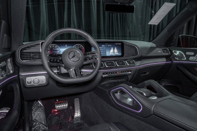 New 2026 Mercedes-Benz GLS 450 4MATIC image 18