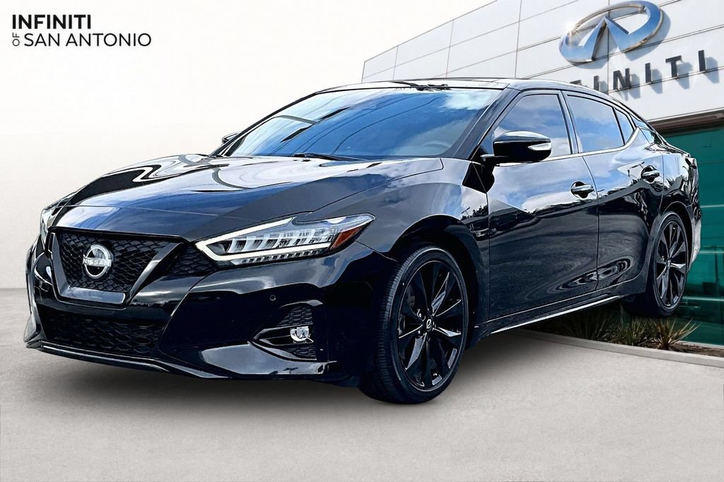 Used 2023 Nissan Maxima SR w/ Sport Mat Group FWD image 14