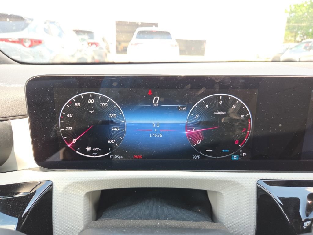 Used 2025 Mercedes-Benz CLA 250 image 2