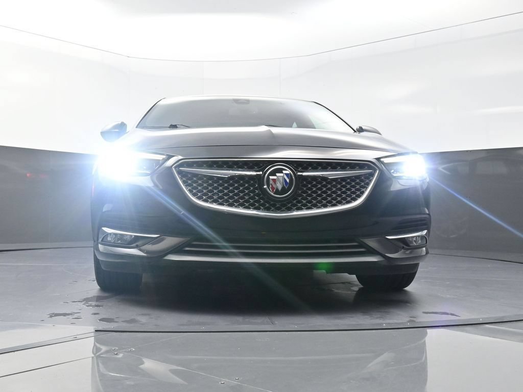 Used 2019 Buick Regal Avenir w/ Driver Confidence Package II FWD image 24