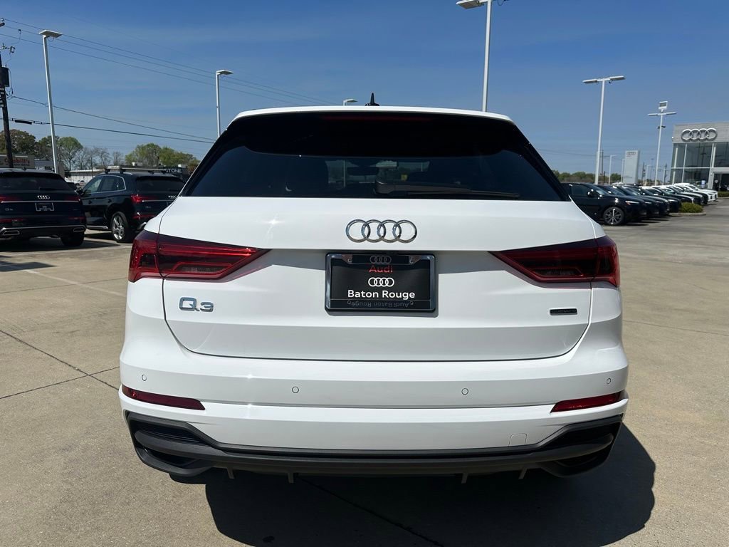 Certified 2025 Audi Q3 2.0T Premium w/ Convenience Package image 6