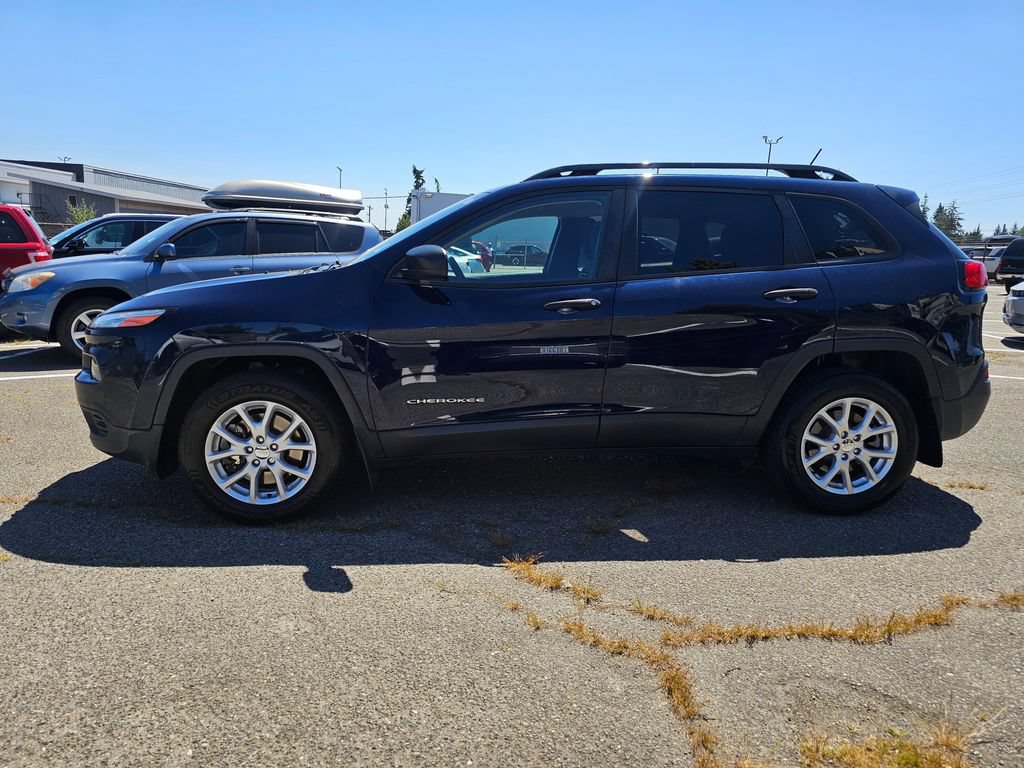 Used 2016 Jeep Cherokee Sport AWD/4WD image 5