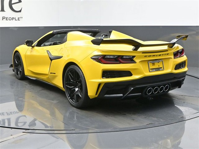 New 2025 Chevrolet Corvette Z06 image 16
