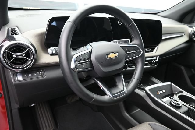 Used 2026 Chevrolet Equinox LT w/ Convenience Package II AWD/4WD image 23