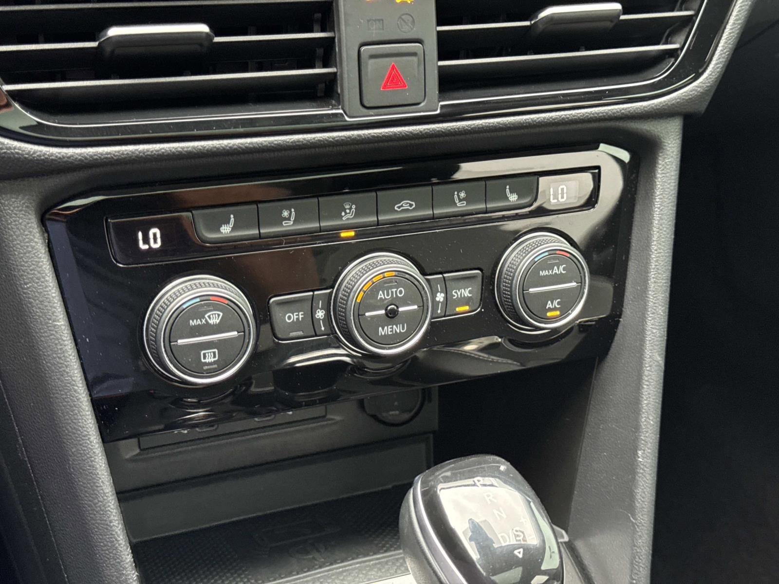 Certified 2023 Volkswagen Taos SEL image 23