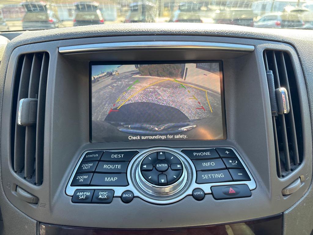 Used 2012 INFINITI G37 Journey w/ Premium Pkg image 17