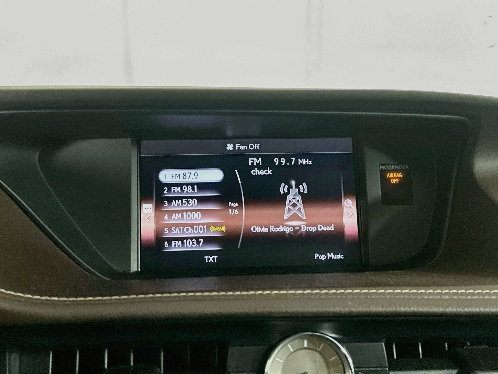 Used 2017 Lexus ES 350 w/ Premium Package FWD image 21