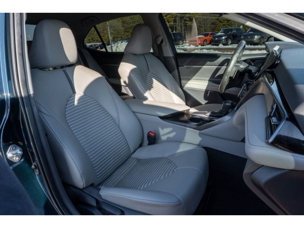 Used 2021 Toyota Camry SE image 15