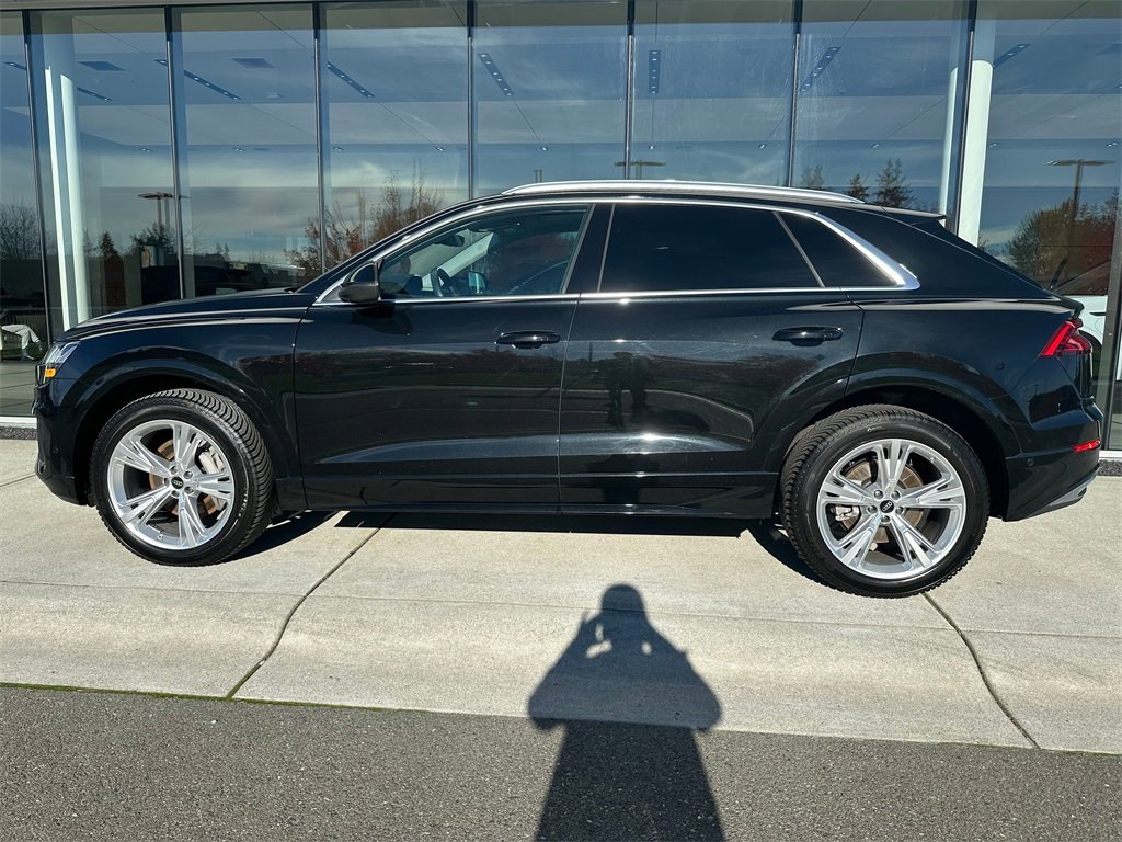 Used 2023 Audi Q8 Premium Plus w/ Premium Plus Package image 2