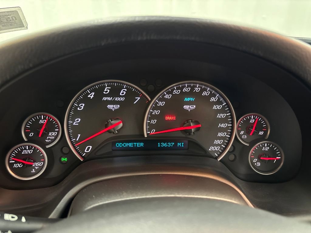 Used 2013 Chevrolet Corvette 427 w/ 1SB Preferred Equipment Group image 15