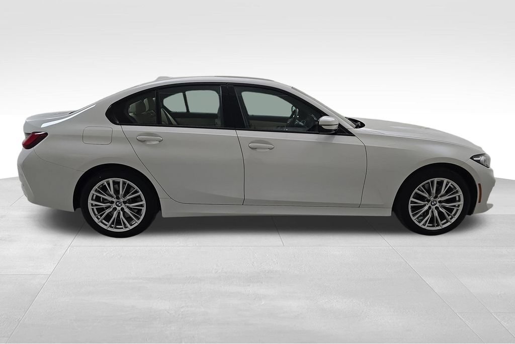 Certified 2023 BMW 330i xDrive Sedan w/ Driving Assistance Package AWD/4WD image 10
