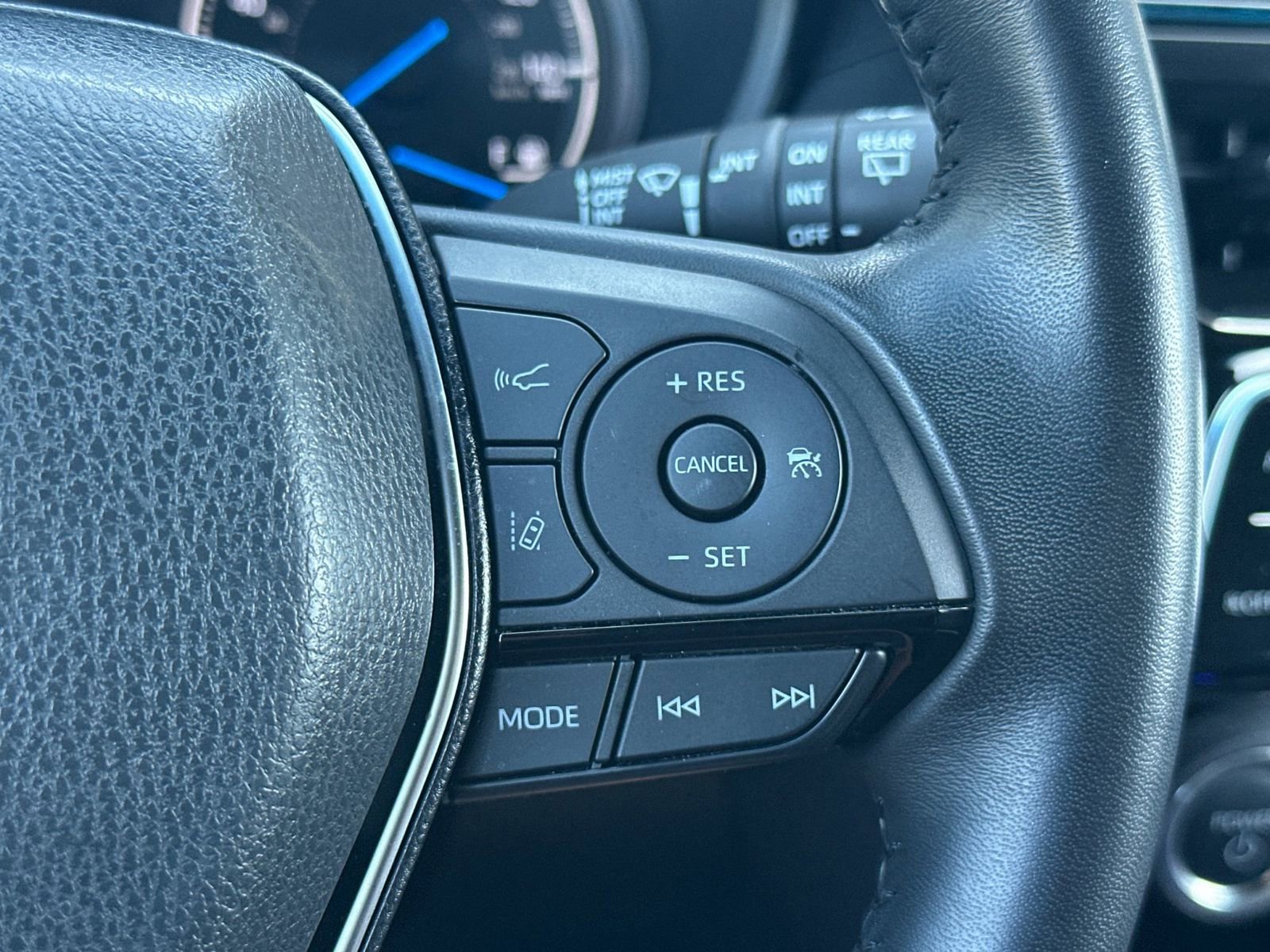 Used 2024 Toyota Venza XLE AWD/4WD image 26