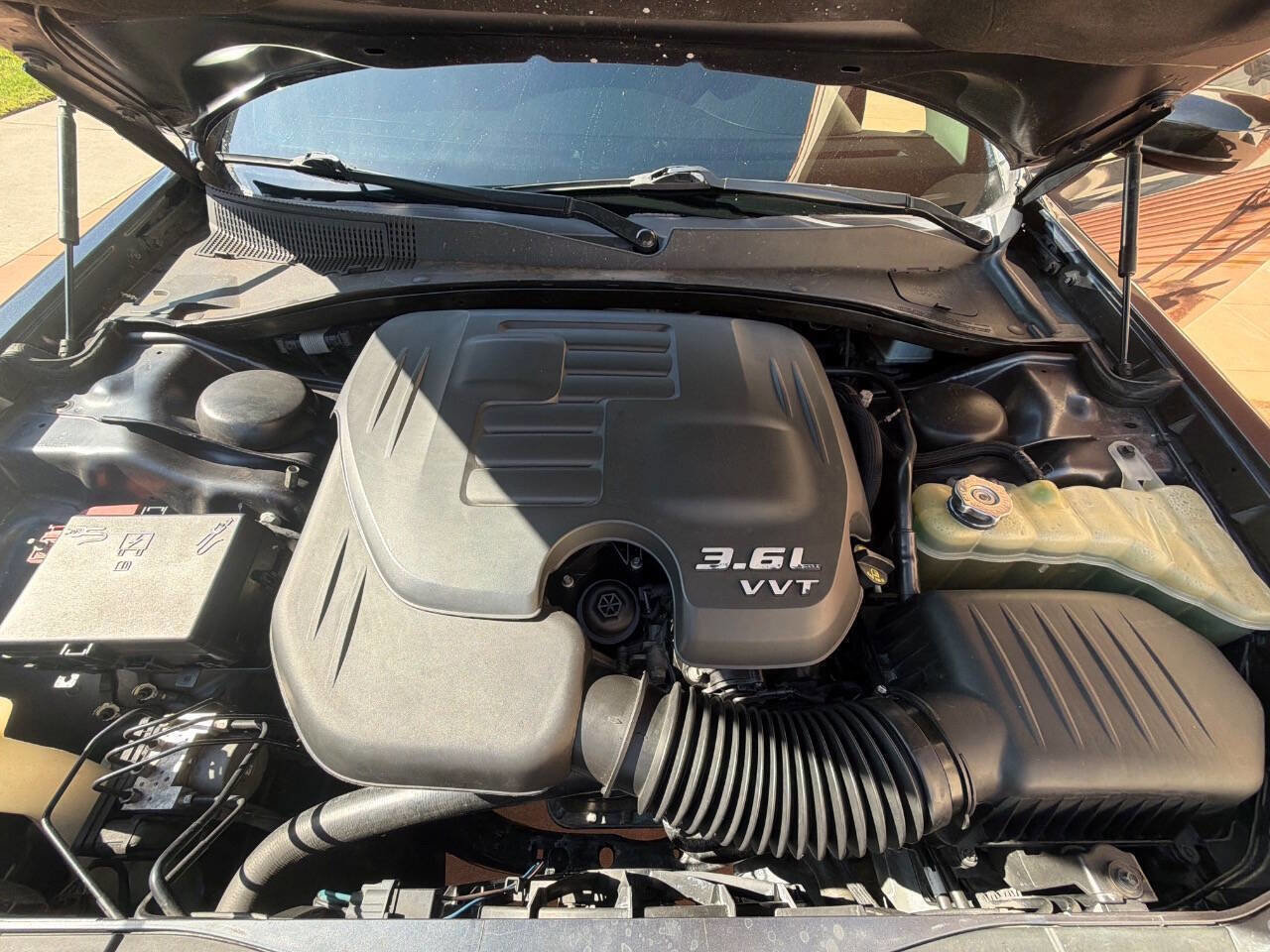 Used 2018 Chrysler 300 Touring w/ Chrome Appearance Package RWD image 28