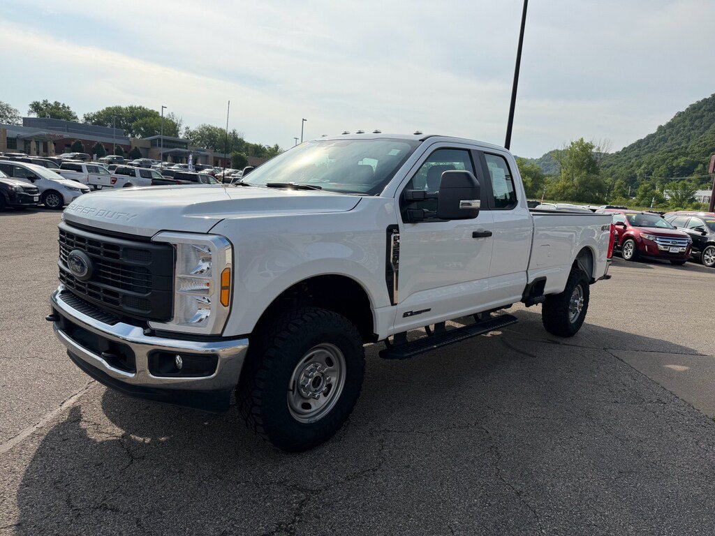 Used 2025 Ford F350 XL w/ XL Off-Road Package AWD/4WD image 3