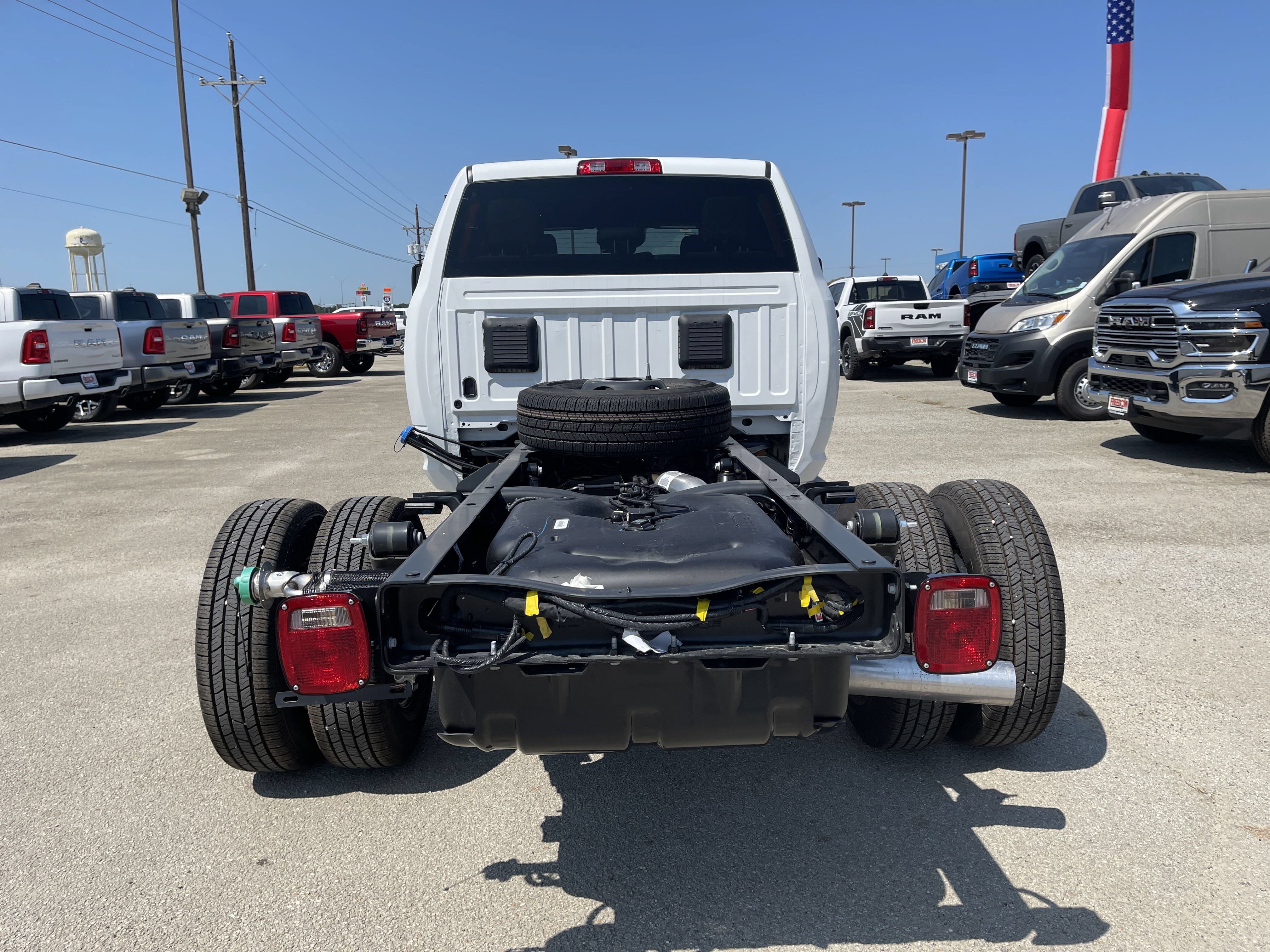 New 2026 RAM 3500 Tradesman AWD/4WD image 5