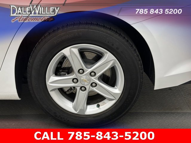 Used 2023 Chevrolet Malibu LT image 21