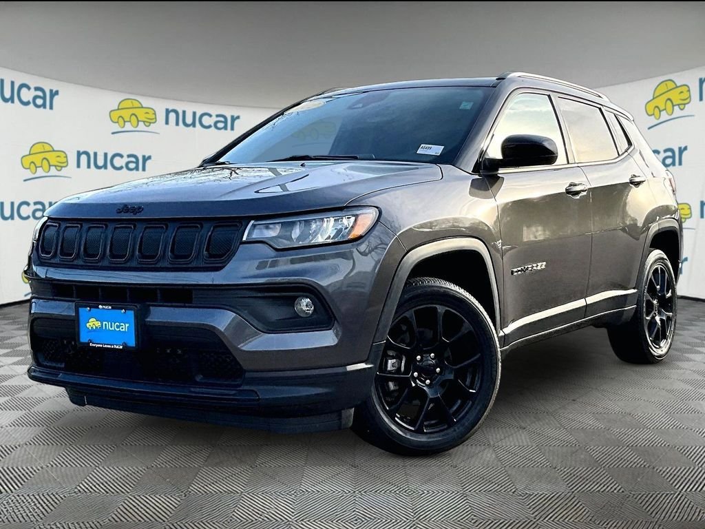Used 2022 Jeep Compass Latitude w/ Sun and Sound Group AWD/4WD image 3