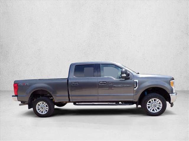 Used 2017 Ford F250 XLT w/ XLT Value Package AWD/4WD image 5
