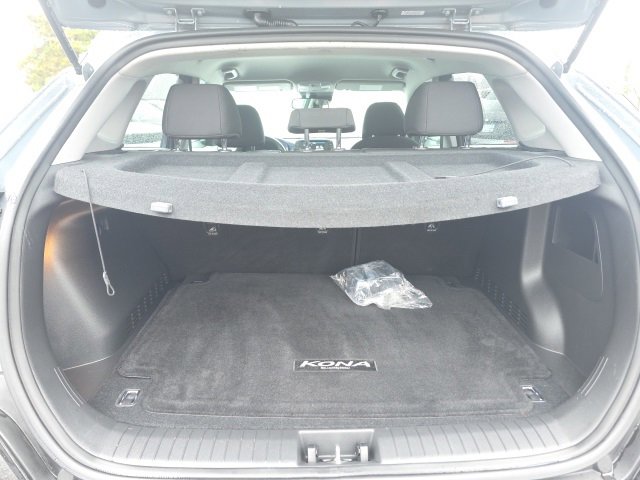 Used 2021 Hyundai Kona SEL w/ Cargo Package image 25