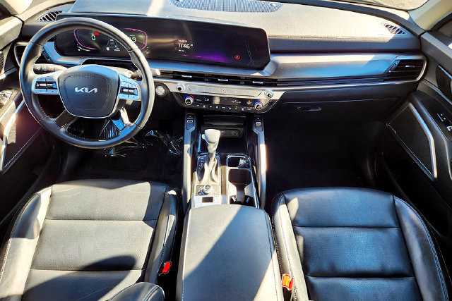 Used 2023 Kia Telluride S AWD/4WD image 6