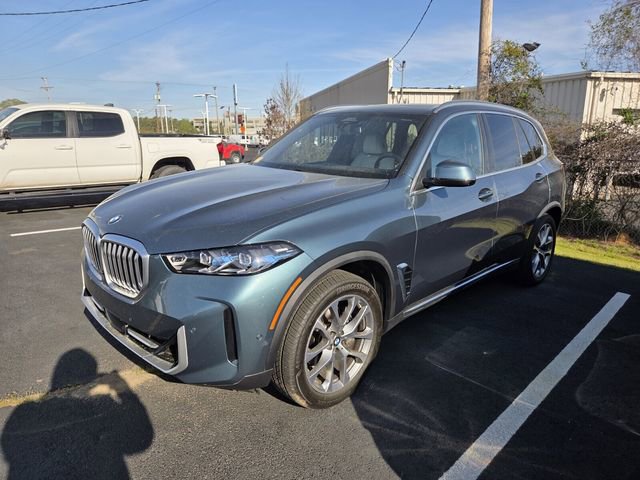 Used 2026 BMW X5 xDrive40i w/ Premium Package image 9