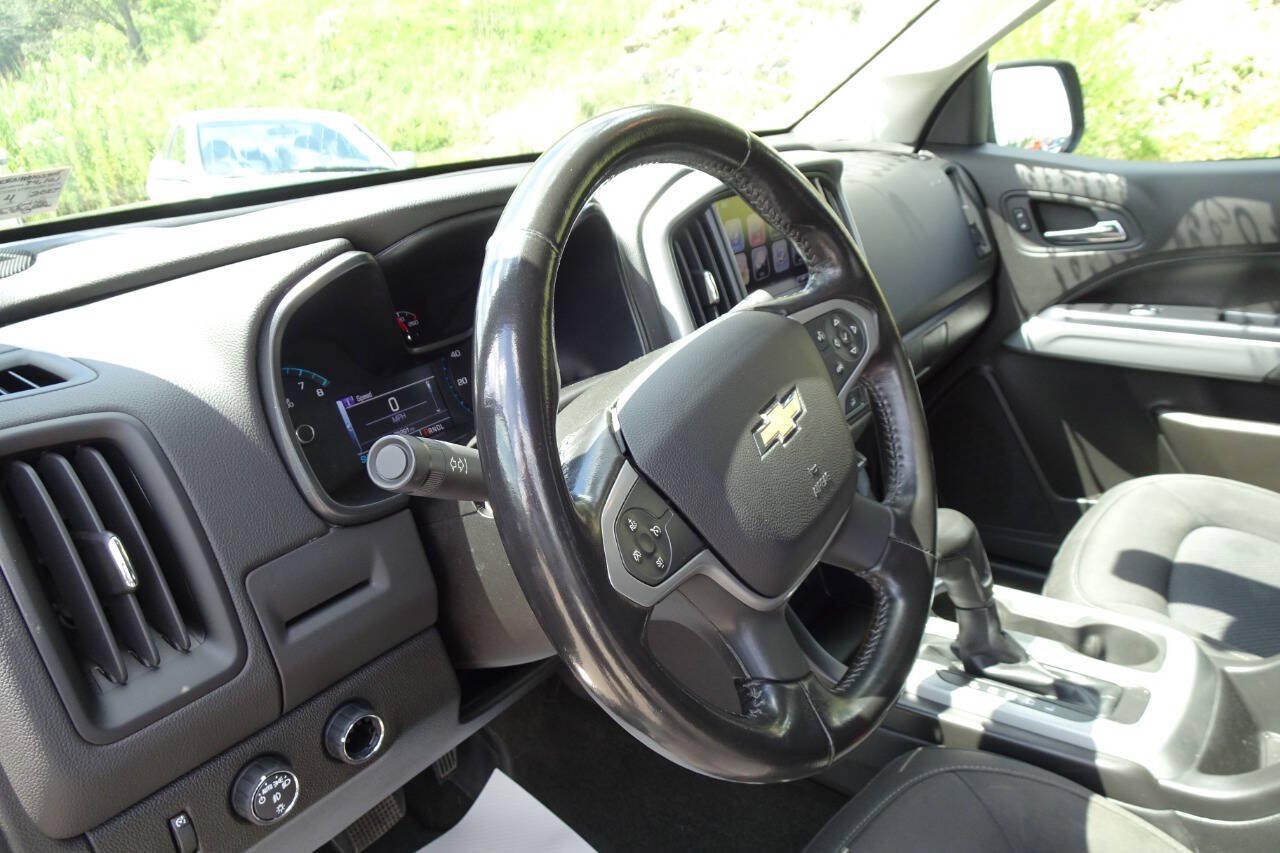 Used 2017 Chevrolet Colorado LT w/ LT Convenience Package AWD/4WD image 17