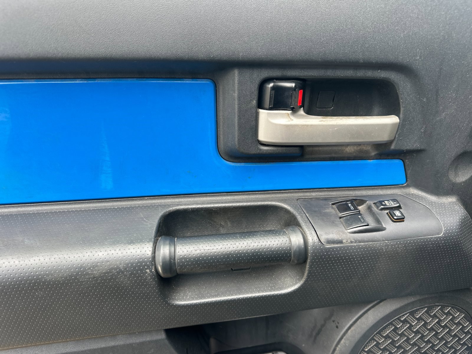 Used 2007 Toyota FJ Cruiser 4WD image 10