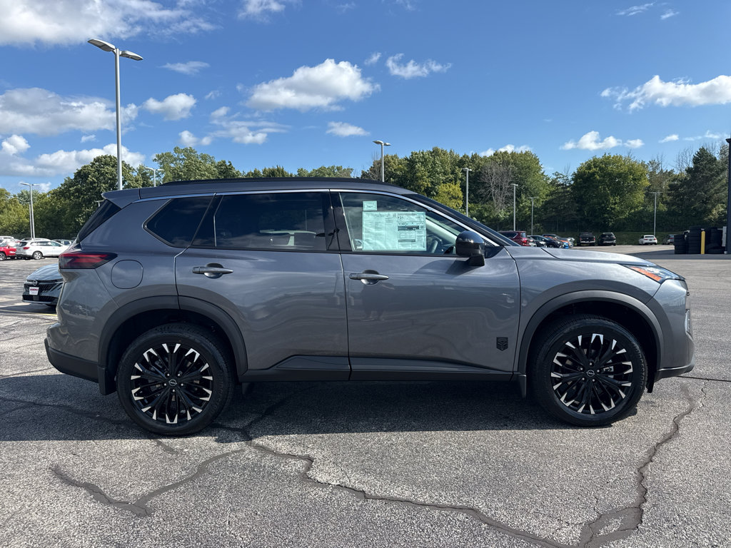 New 2026 Nissan Rogue Dark Armor AWD/4WD image 4