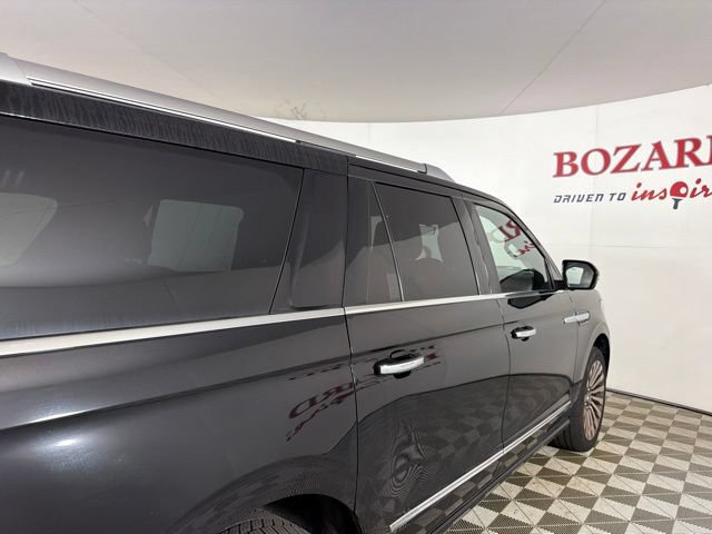 Used 2018 Lincoln Navigator L Reserve w/ Technology Package AWD/4WD image 16
