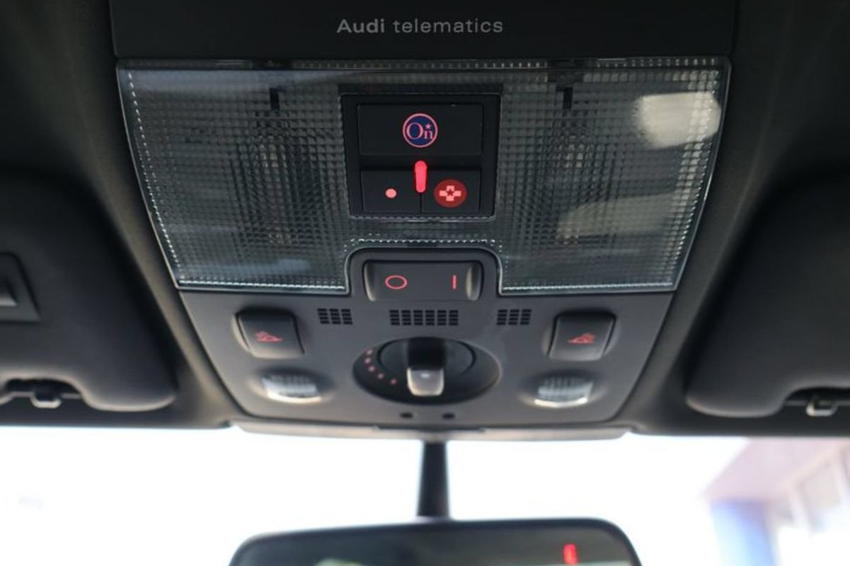 Used 2004 Audi S4 Sedan AWD/4WD image 27