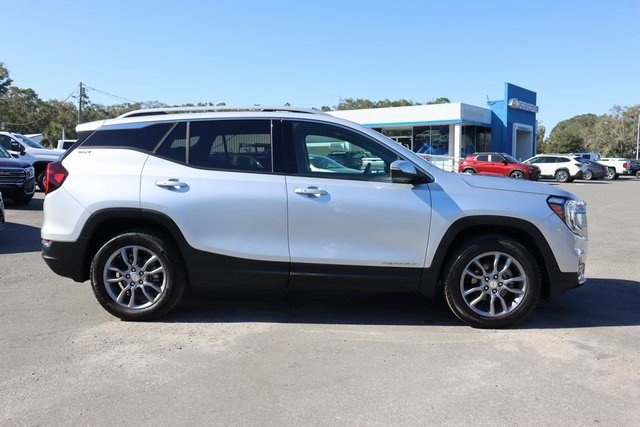 Certified 2022 GMC Terrain SLT image 11