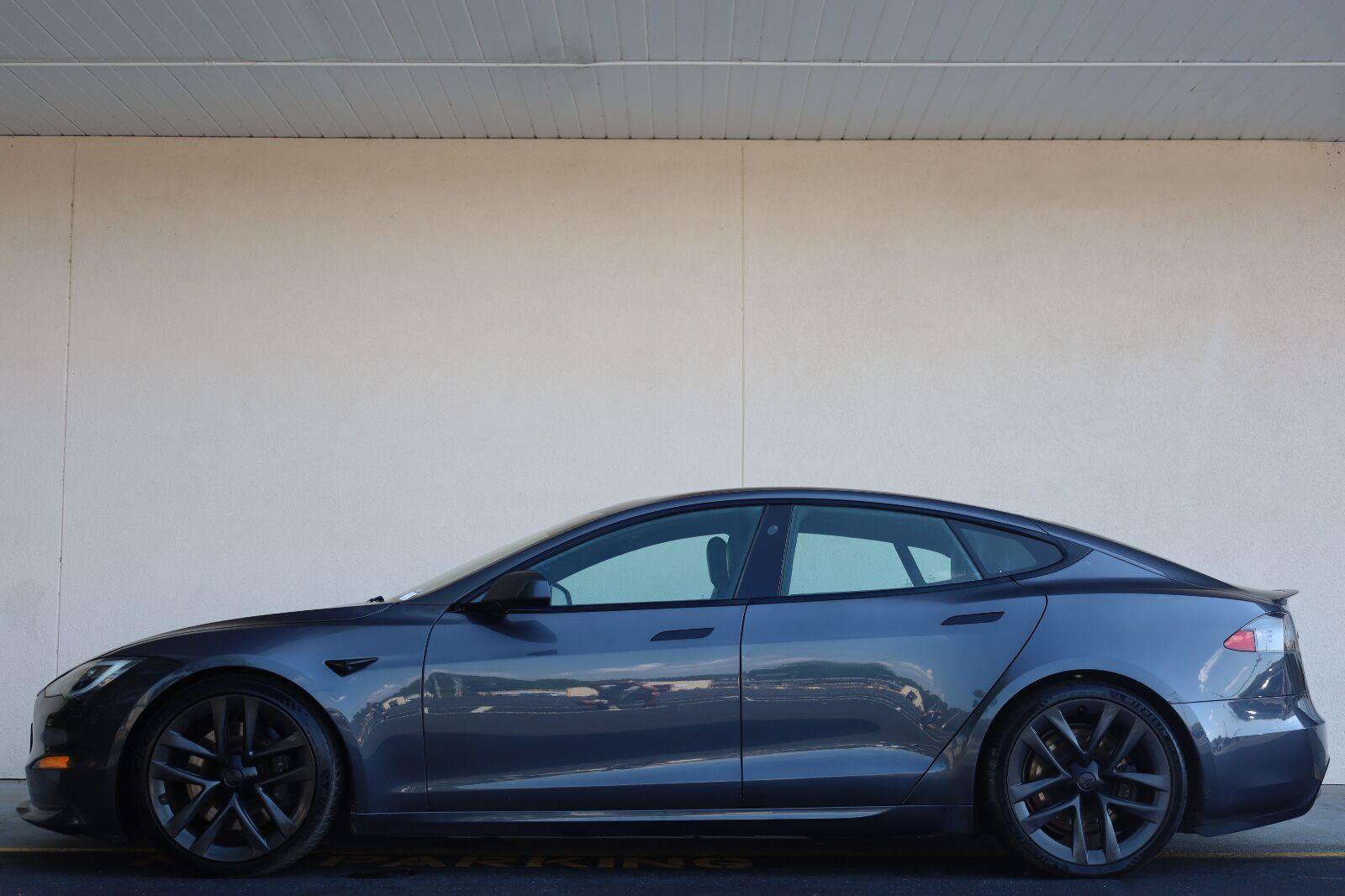 Used 2021 Tesla Model S Plaid AWD/4WD image 2