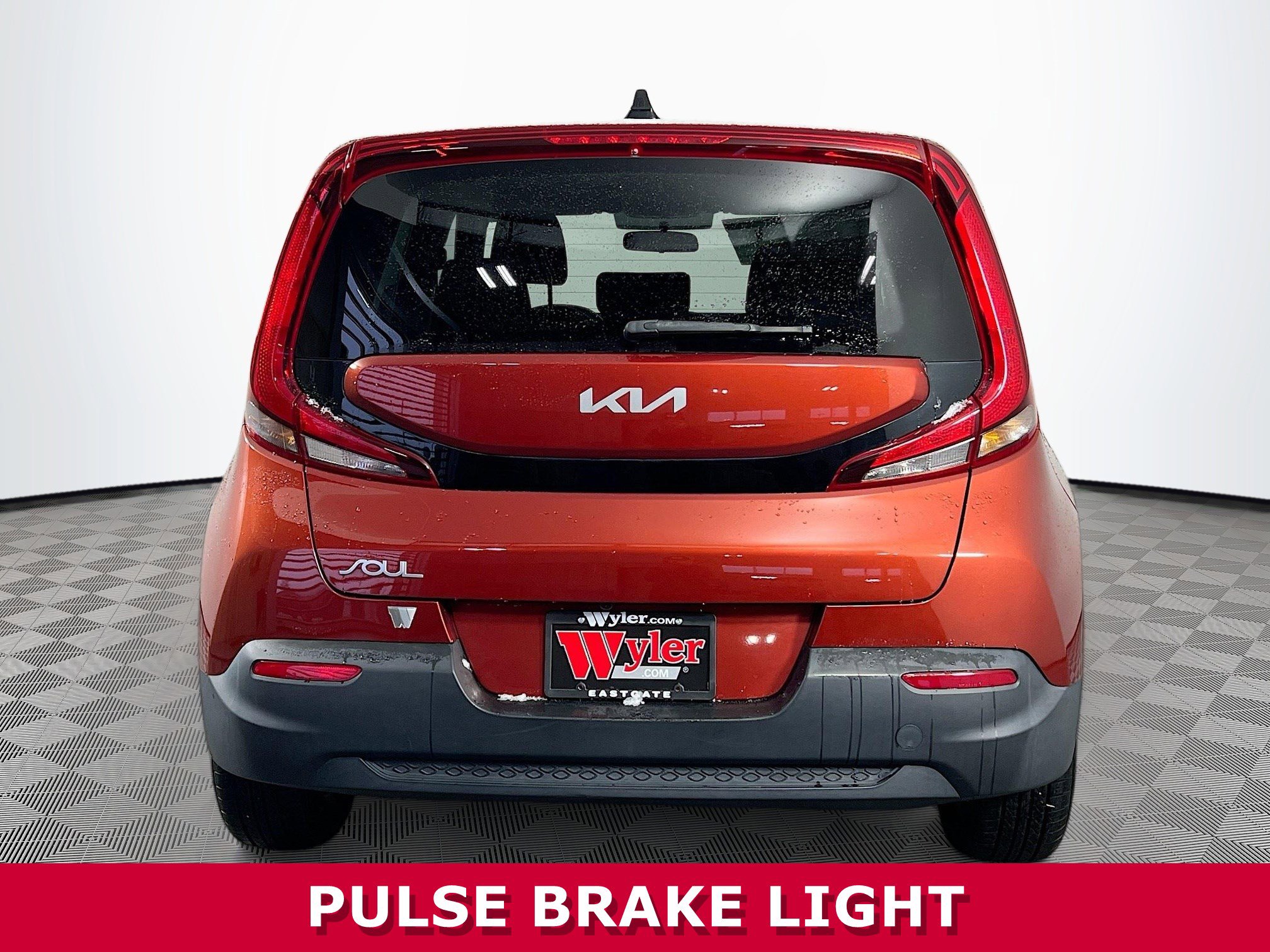 Used 2022 Kia Soul LX image 24