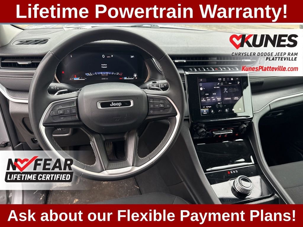 Used 2024 Jeep Grand Cherokee Laredo image 15