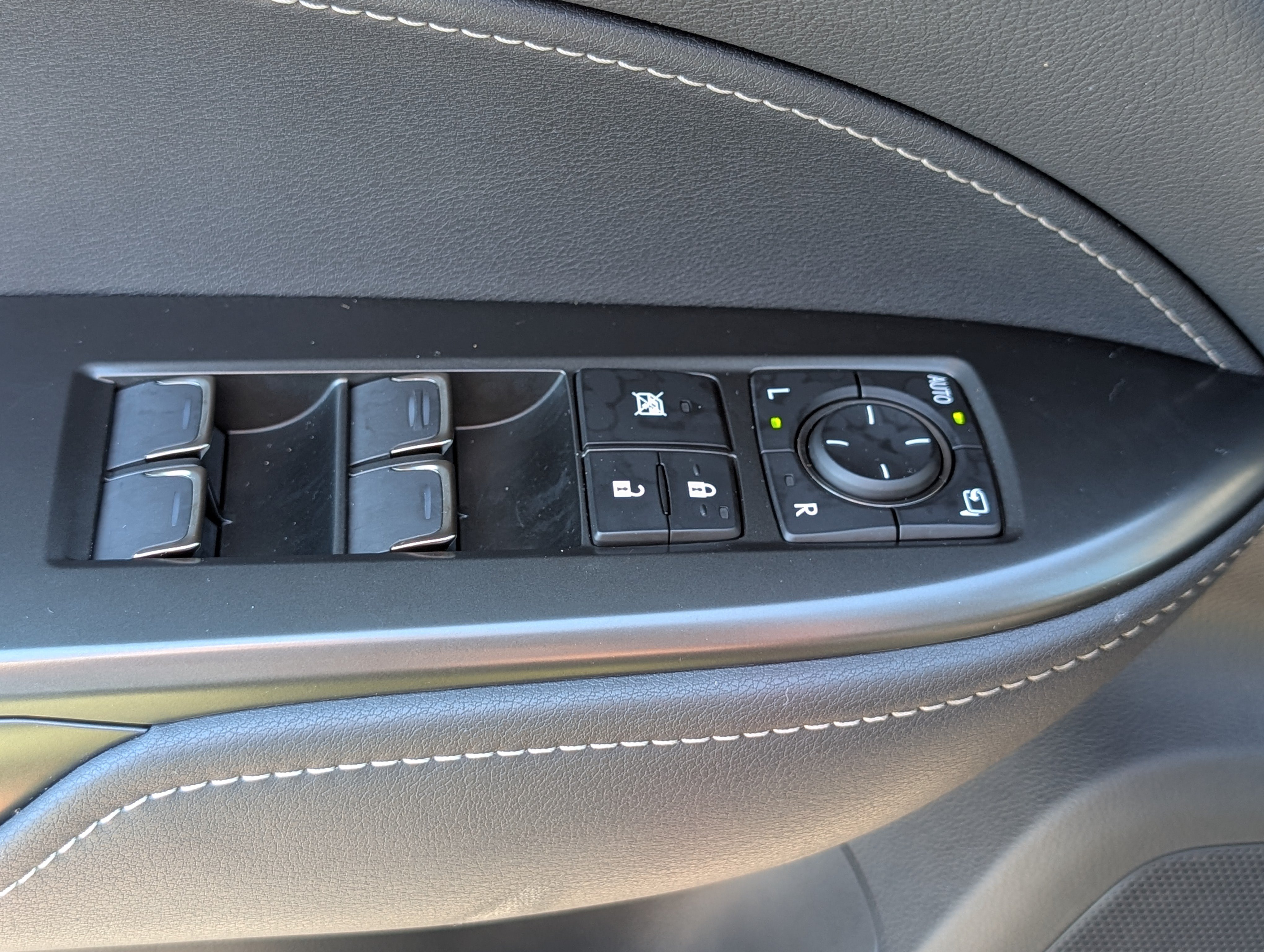 Certified 2026 Lexus NX 350h AWD w/ Cold Area Package image 20
