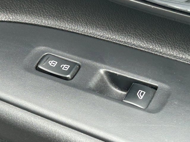 Used 2019 Mitsubishi Outlander SE image 33