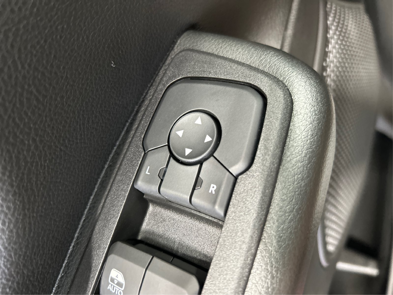 New 2026 RAM 1500 Tradesman AWD/4WD image 30