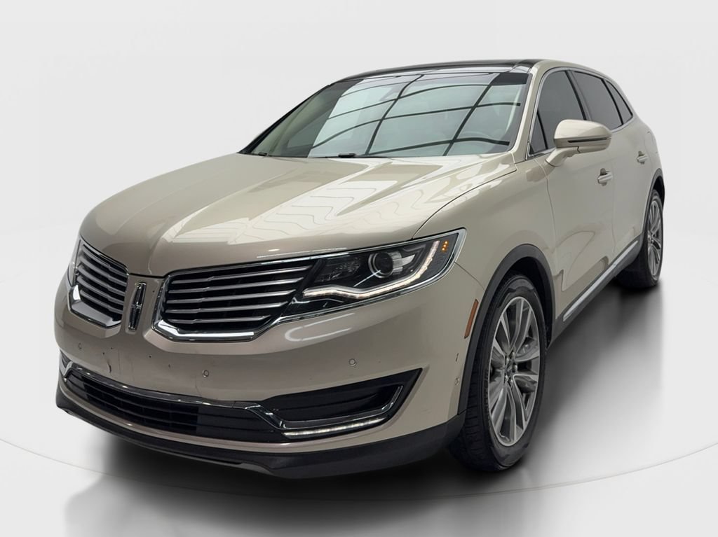 Used 2017 Lincoln MKX Reserve w/ Driver Assistance Package AWD/4WD image 4