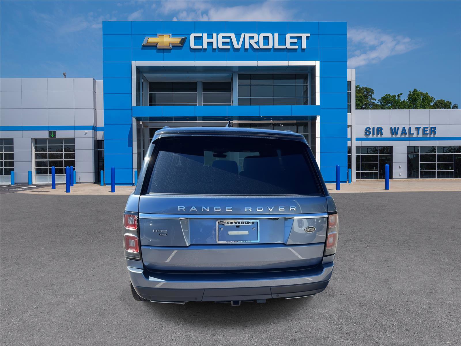 Used 2020 Land Rover Range Rover HSE image 4