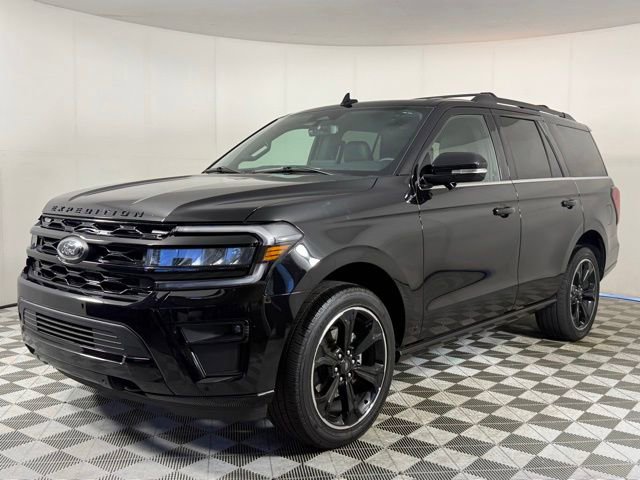 Used 2023 Ford Expedition Limited AWD/4WD image 2