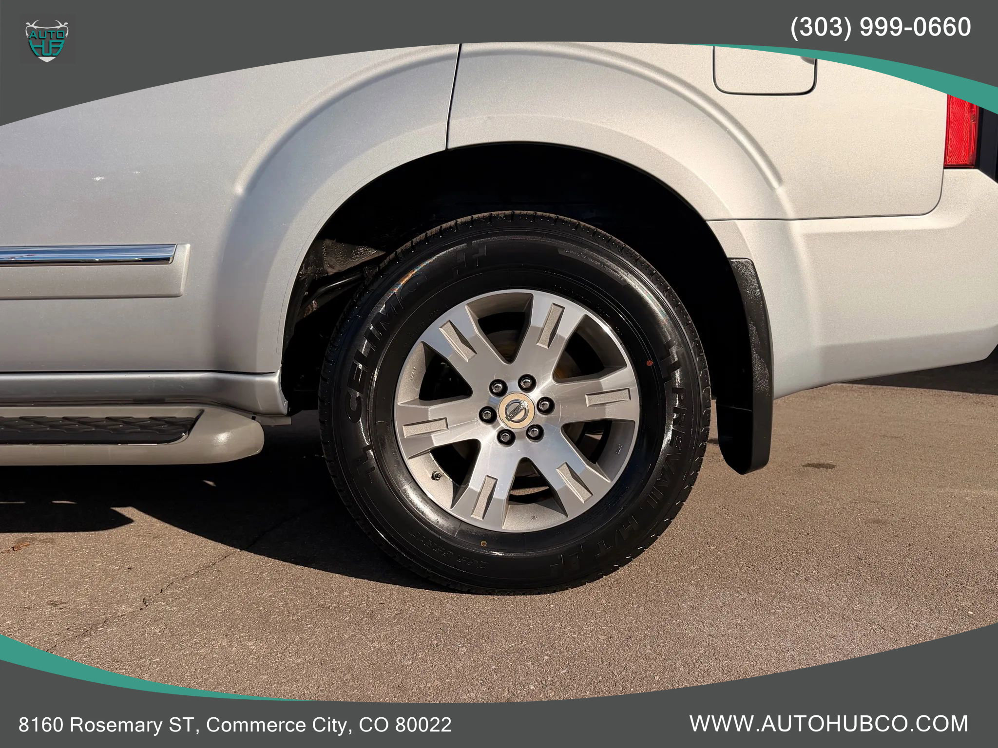 Used 2011 Nissan Pathfinder Silver image 32