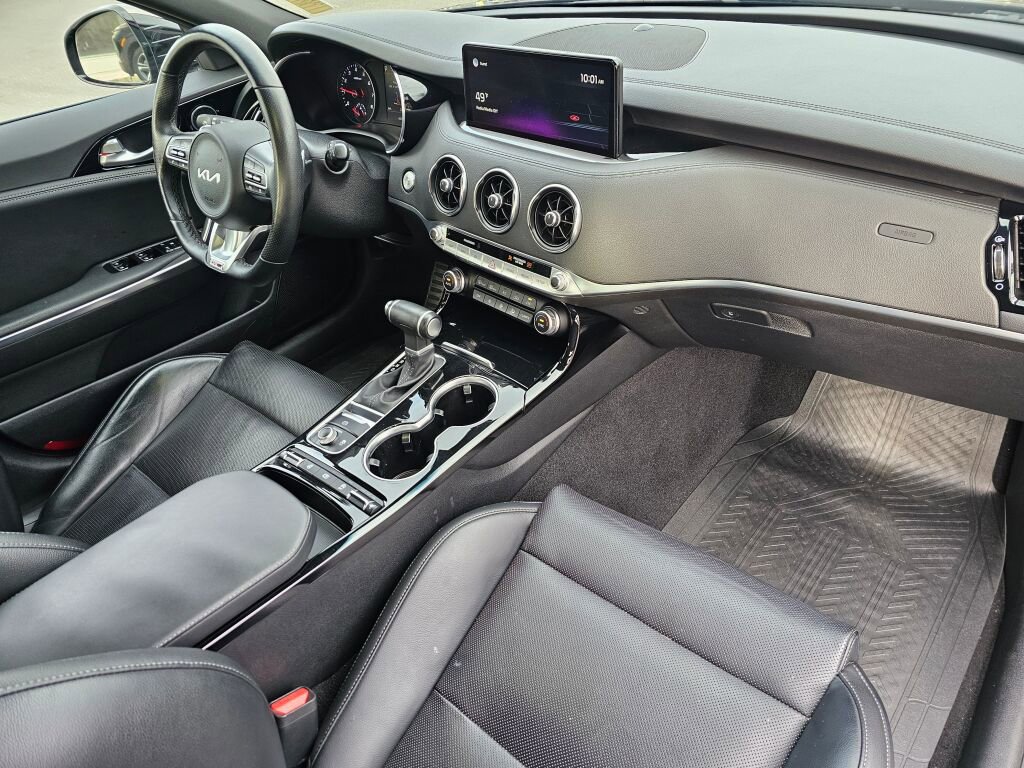 Used 2022 Kia Stinger GT-Line image 13