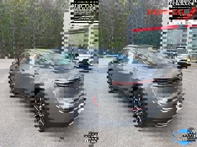 Used 2023 Toyota Crown Limited image 4