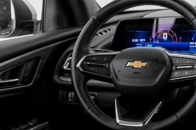 Used 2025 Chevrolet Traverse LT w/ LPO, Floor Liner Package FWD image 15